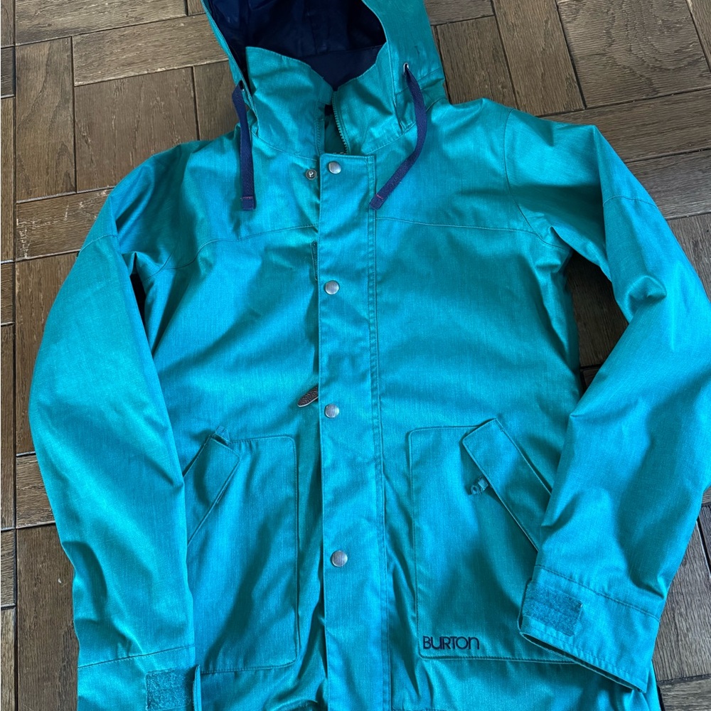 Burton Teal Jacket With Patterned Label - image 1